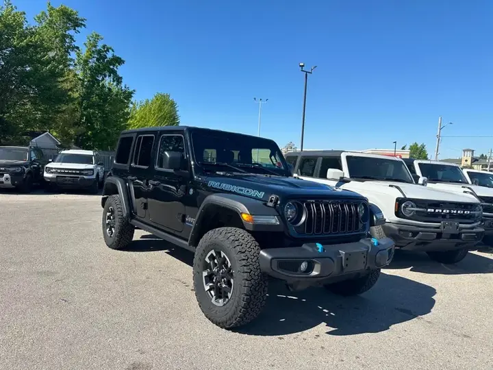 Jeep Wrangler 2024 photo 3