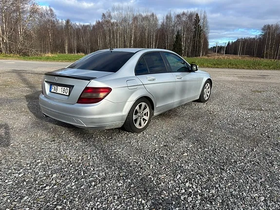 Mercedes-Benz C220 2008 photo 3