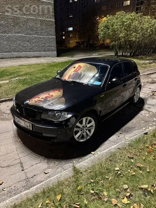 BMW 118 2009 photo 4