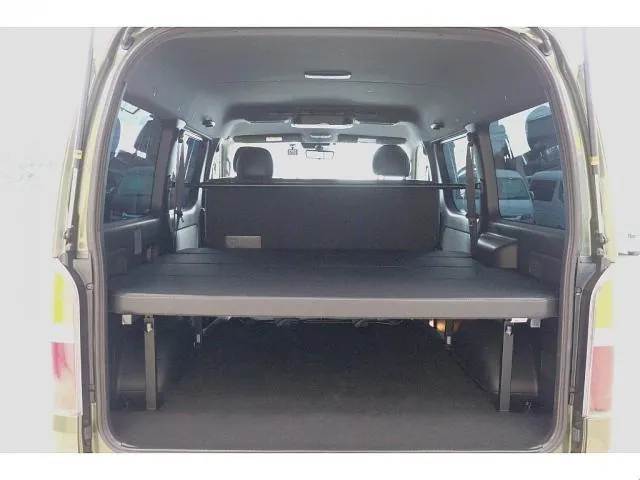 Toyota Hiace 2021 photo 4
