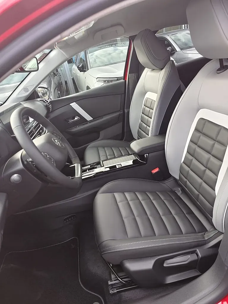 Citroen C4 photo 3