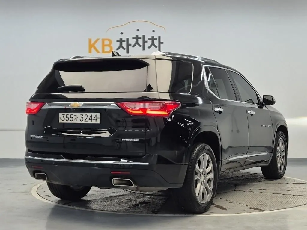 Chevrolet Traverse 2020 photo 3