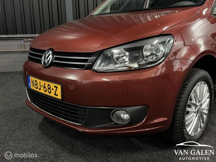 Volkswagen Caddy Maxi 2015 photo 2