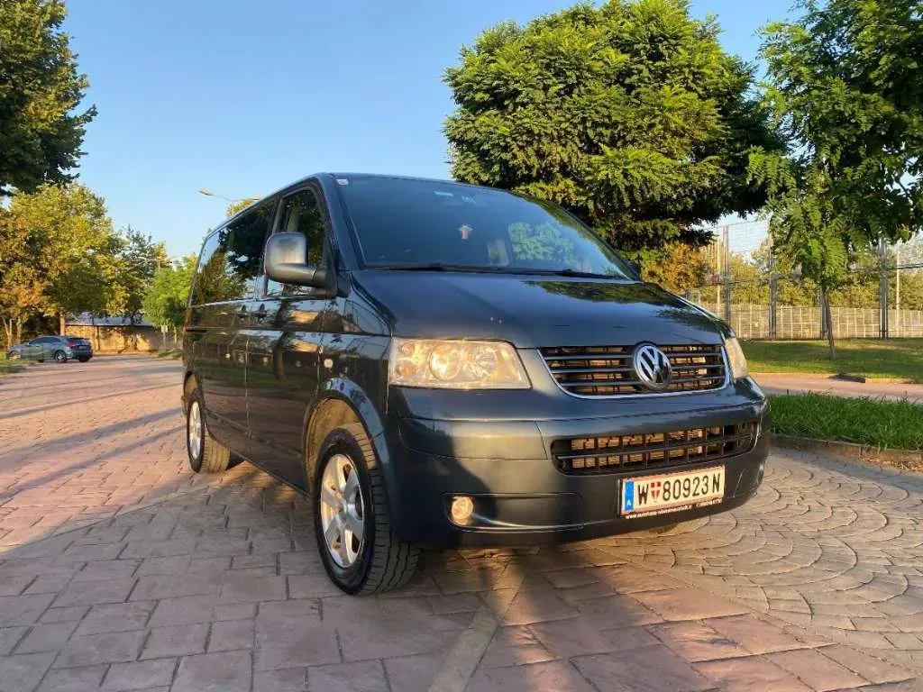 Volkswagen Caravelle