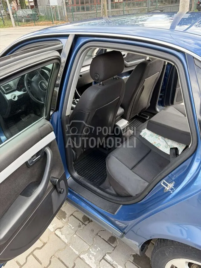 Audi A4 2002 photo 4