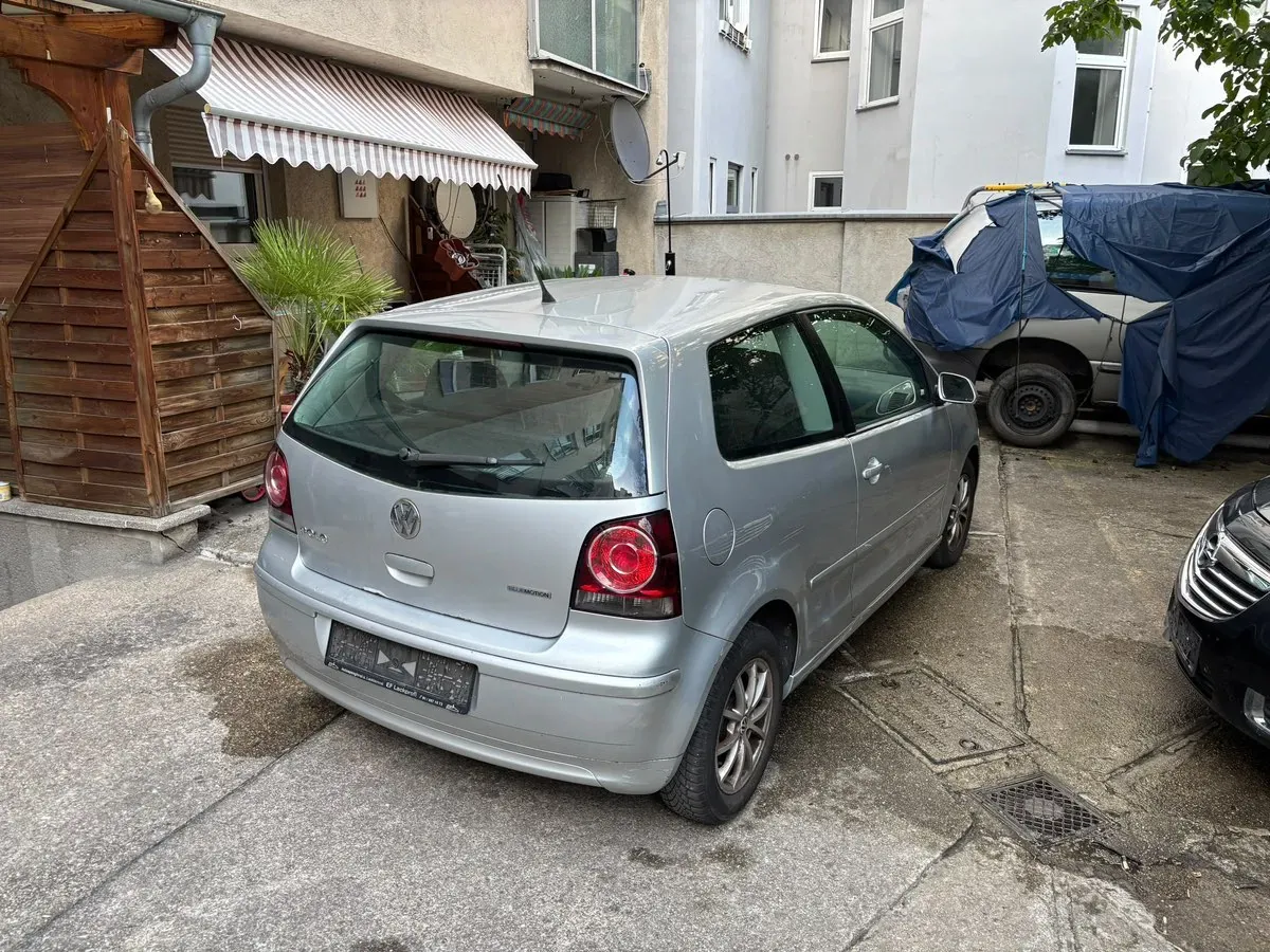 Volkswagen Polo 2009 photo 3