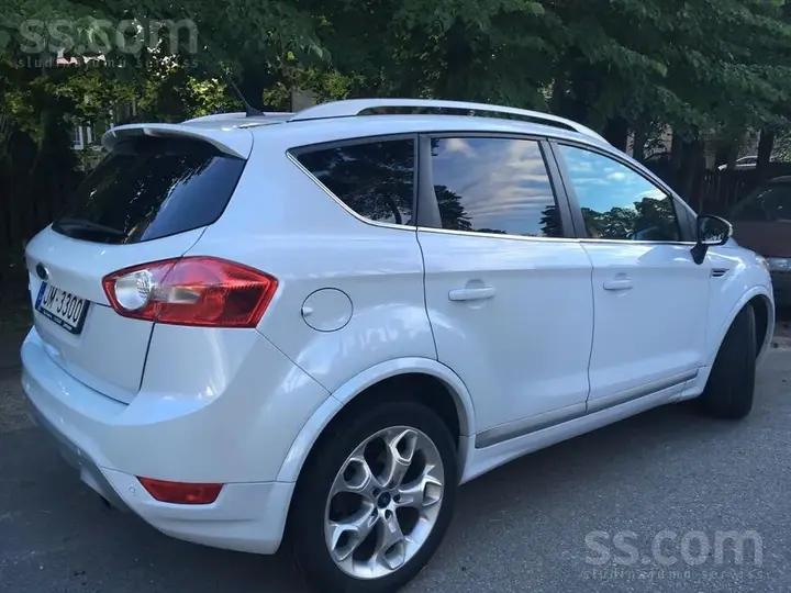 Ford Kuga 2012 photo 3