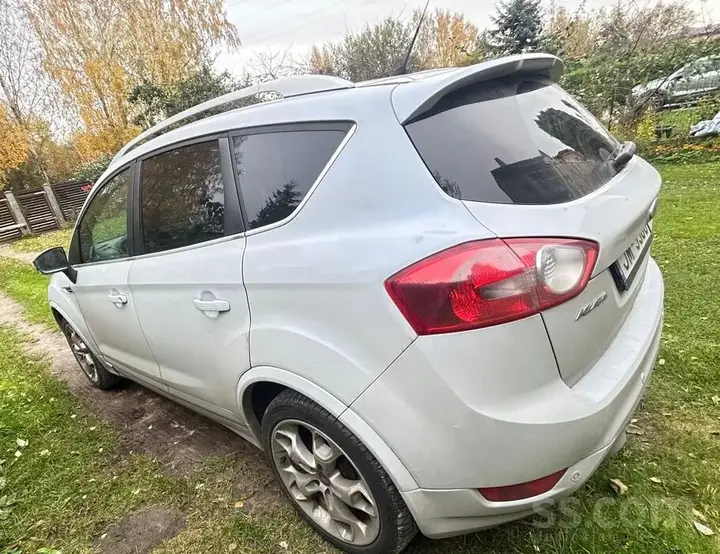 Ford Kuga 2012 photo 2