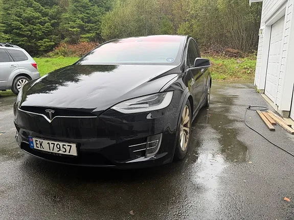 Tesla Model X 2017 photo 4