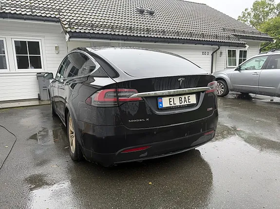 Tesla Model X 2017 photo 5