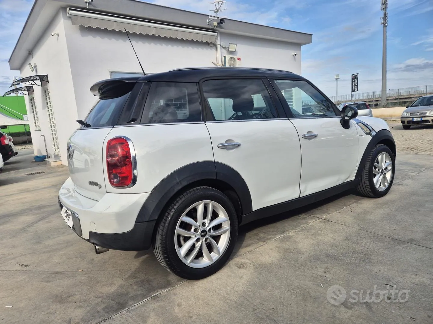 Mini Countryman 2011 photo 2