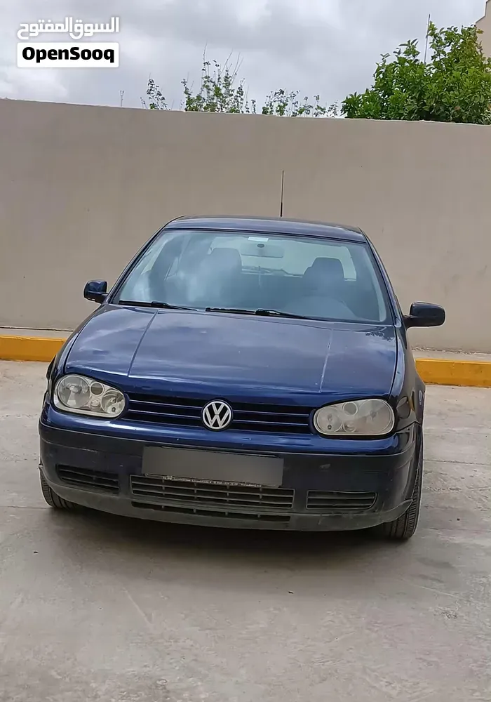 Volkswagen Golf 2022 photo 2