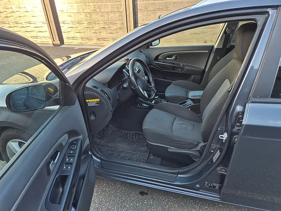 Kia Ceed 2011 photo 4