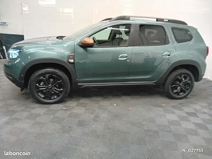 Dacia Duster 2023 photo 2