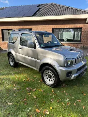 Suzuki Jimny 2016 photo 2