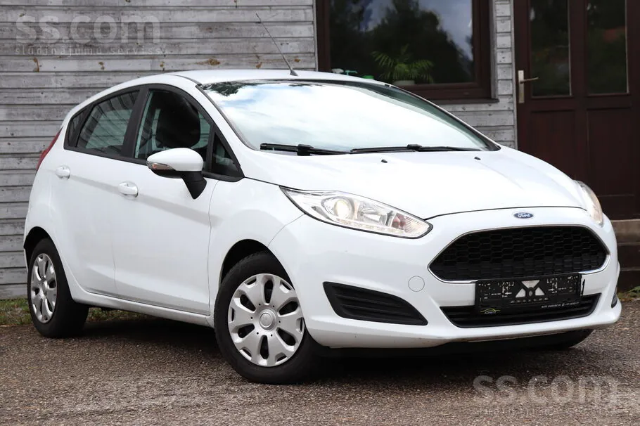 Ford Fiesta 2016 photo 2