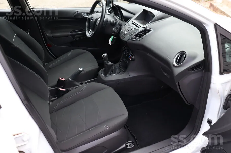 Ford Fiesta 2016 photo 5
