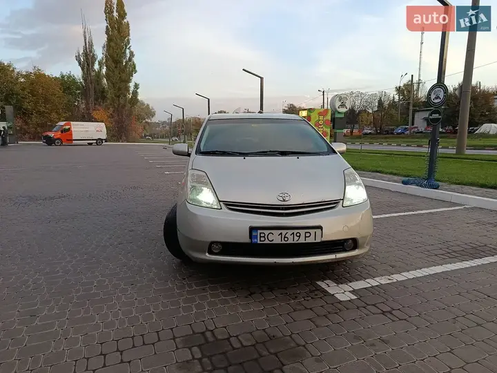 Toyota Prius 2005 photo 2