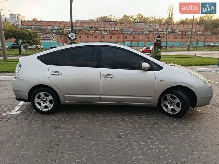 Toyota Prius 2005 photo 3