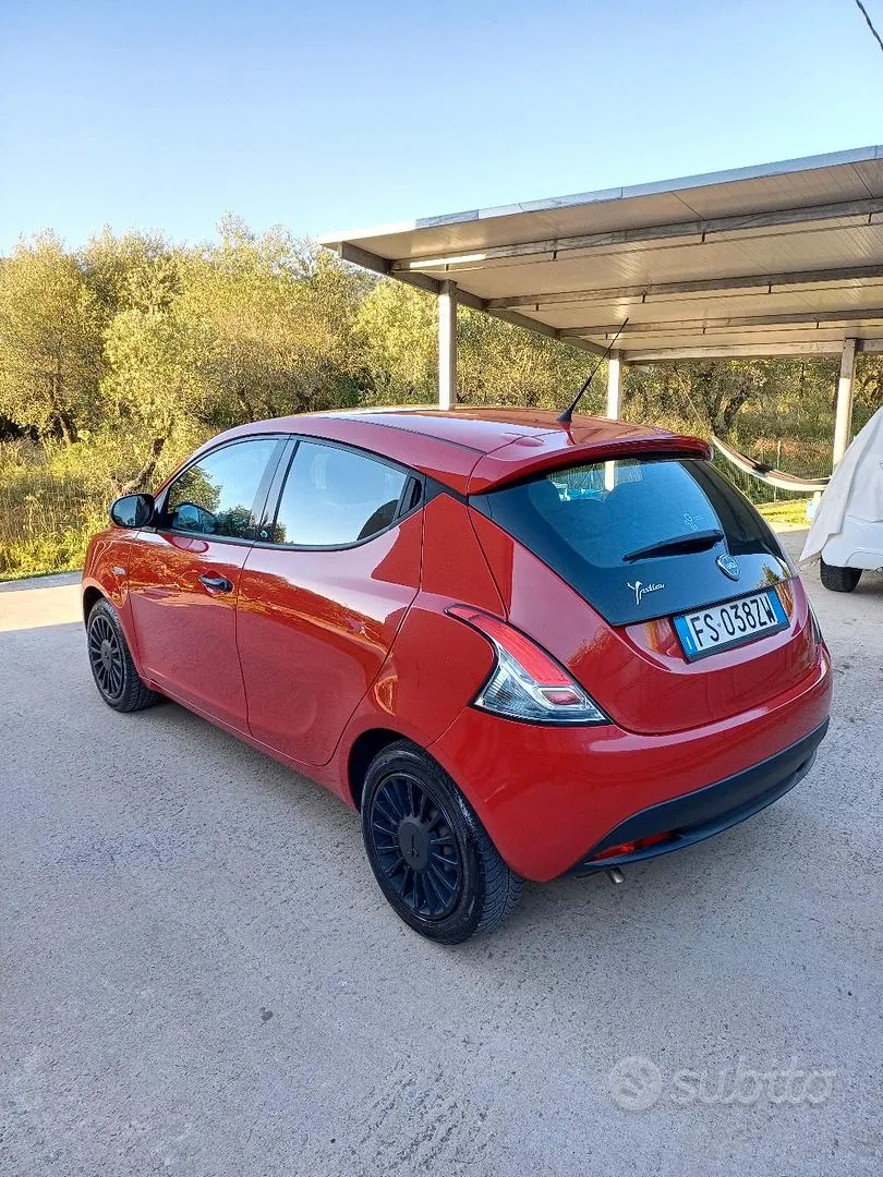 Lancia Ypsilon 2018 photo 4