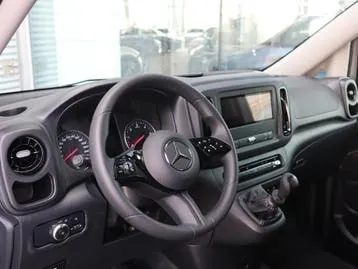 Mercedes-Benz Vito 2024 photo 3
