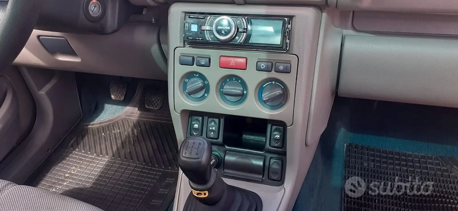 Land Rover Freelander 2000 photo 2