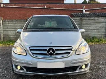 Mercedes-Benz B170