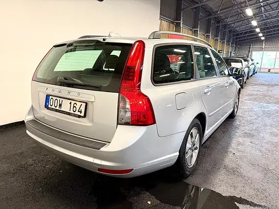 Volvo V50 2011 photo 4