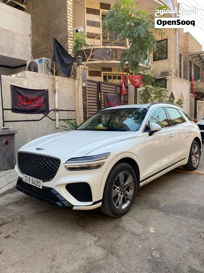 Genesis Gv70