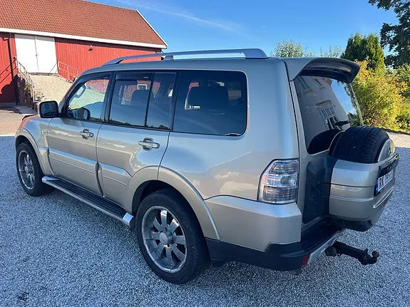 Mitsubishi Pajero 2007 photo 4