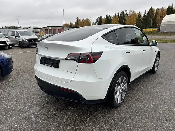 Tesla Model Y 2022 photo 5