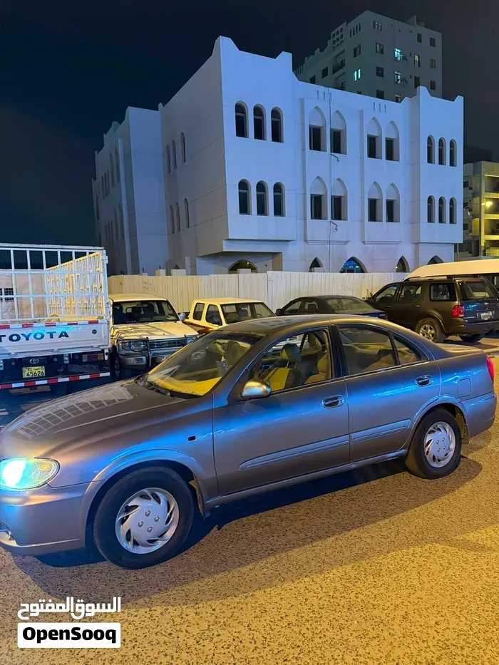Nissan Sunny 2011 photo 3