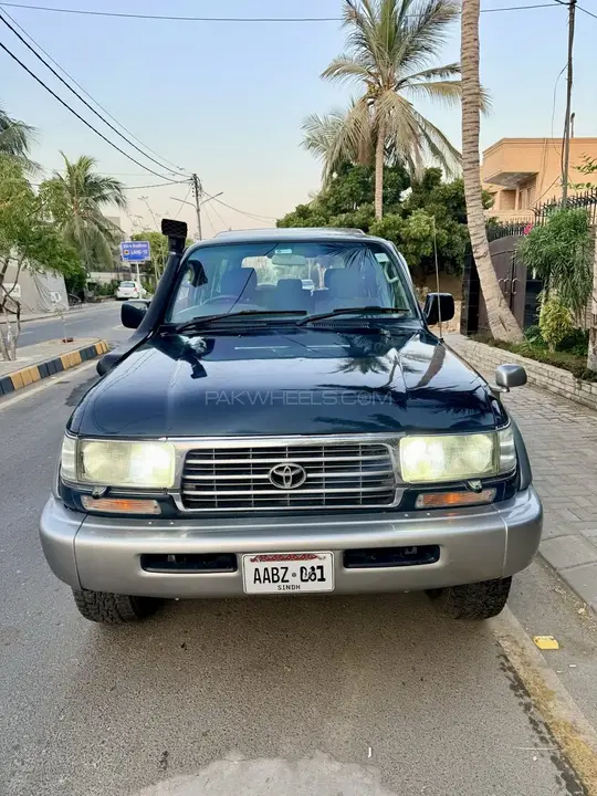 Toyota Land Cruiser