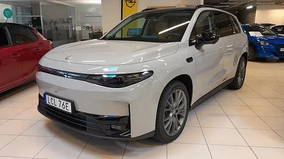 Leapmotor C10