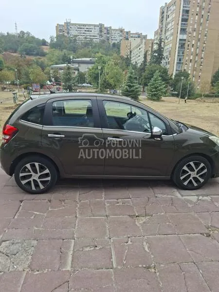Citroen C3 2012 photo 3
