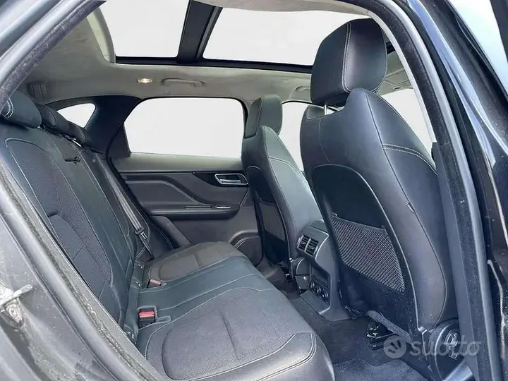 Jaguar F-Pace 2019 photo 5