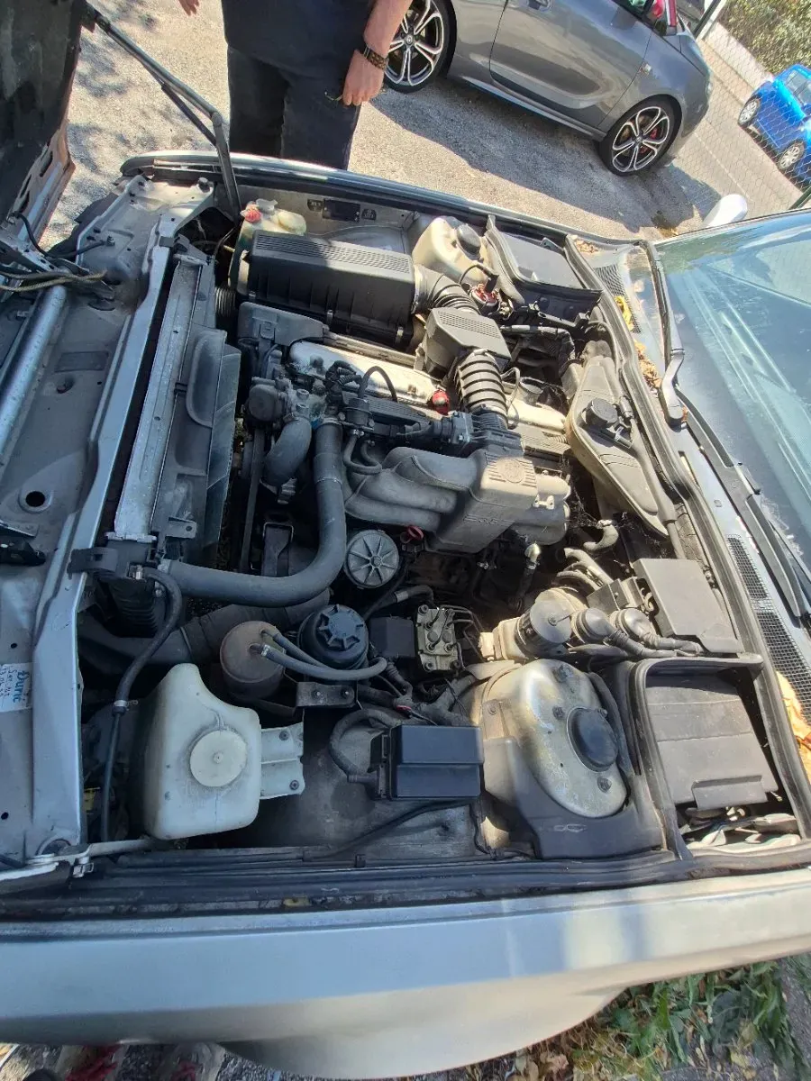 BMW 7 Series 1991 photo 2