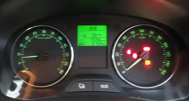 Skoda Roomster 2012 photo 2