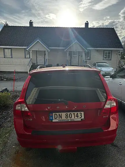 Volvo V70 2010 photo 3