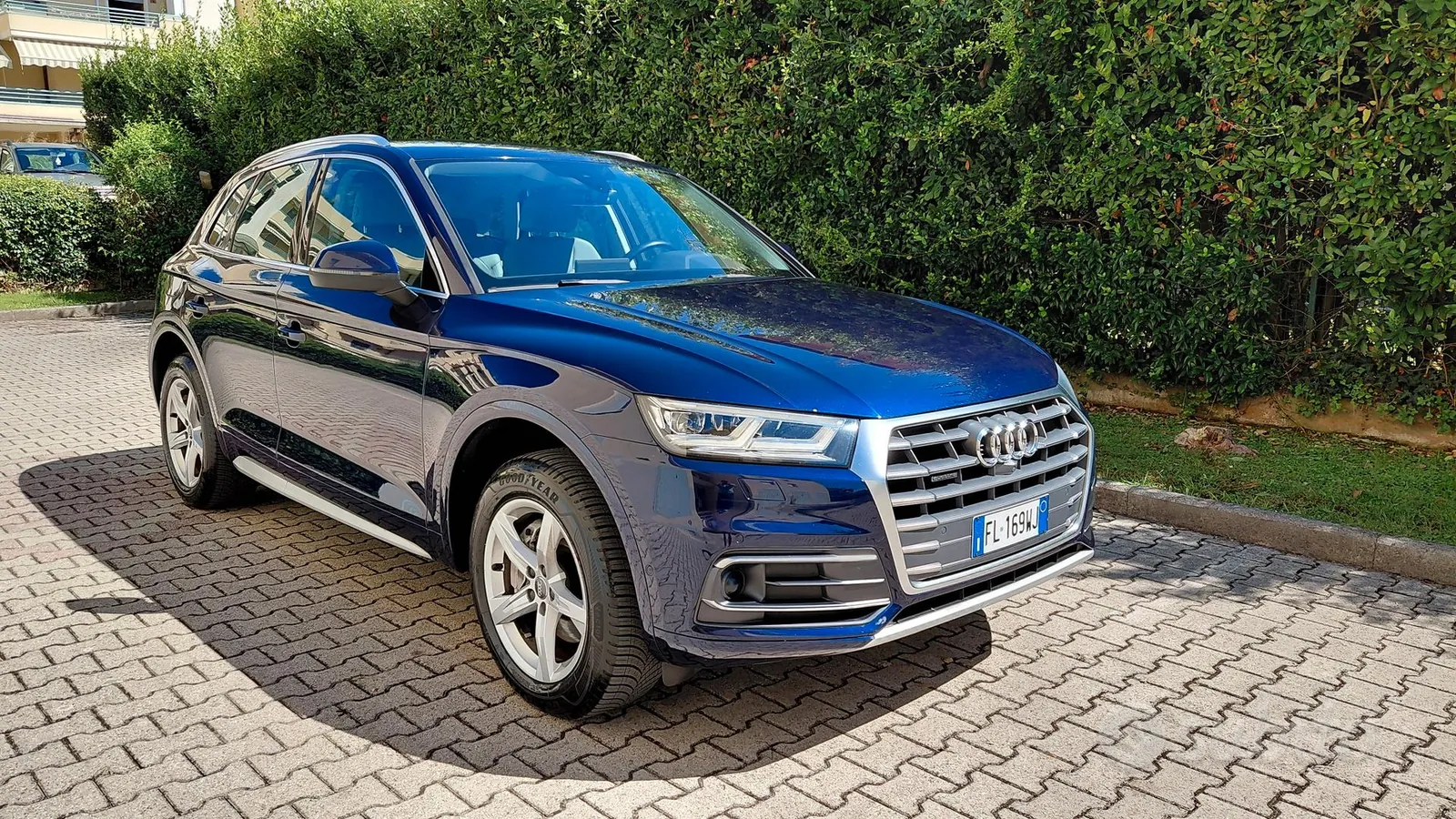Audi Q5 2017 photo 2