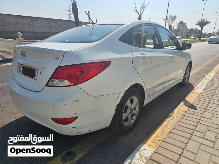 Hyundai Accent 2016 photo 4
