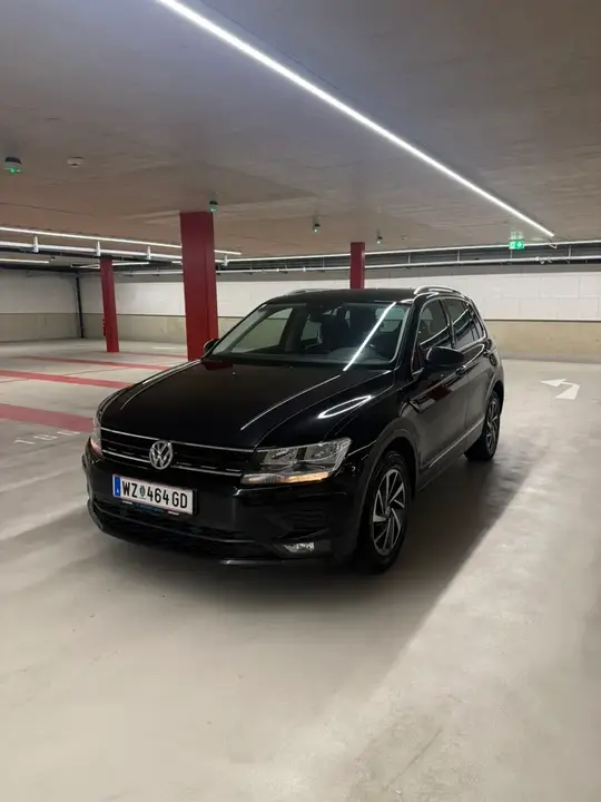 Volkswagen Tiguan 2018 photo 2