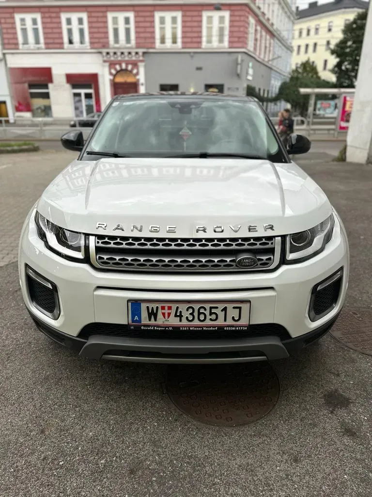 Land Rover Range Rover Evoque 2017 photo 2