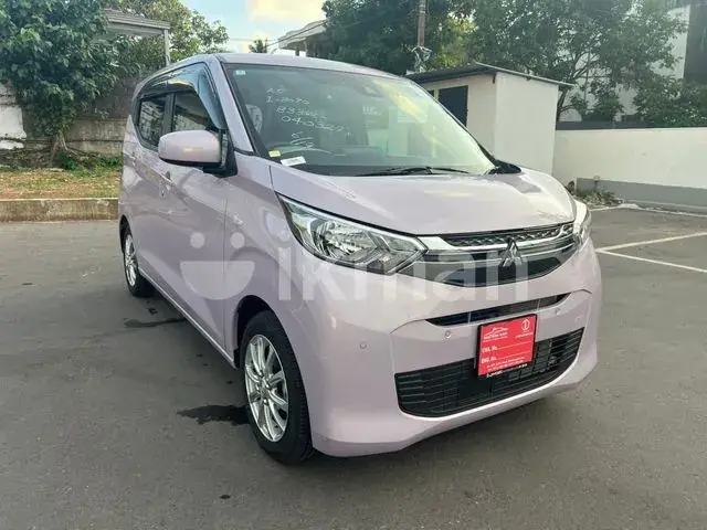 Mitsubishi Ek Wagon 2024 photo 3