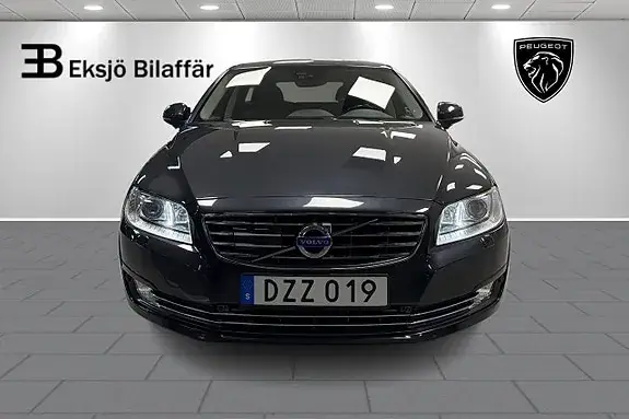 Volvo V70 2015 photo 2