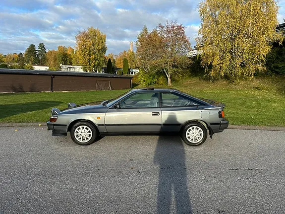 Toyota Celica 1987 photo 2