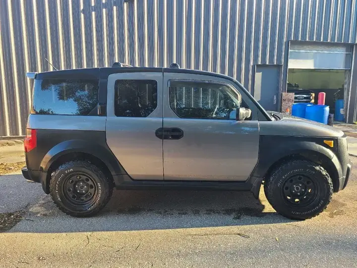 Honda Element 2005 photo 4