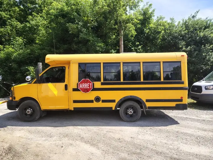 GMC Savana 2013 photo 2