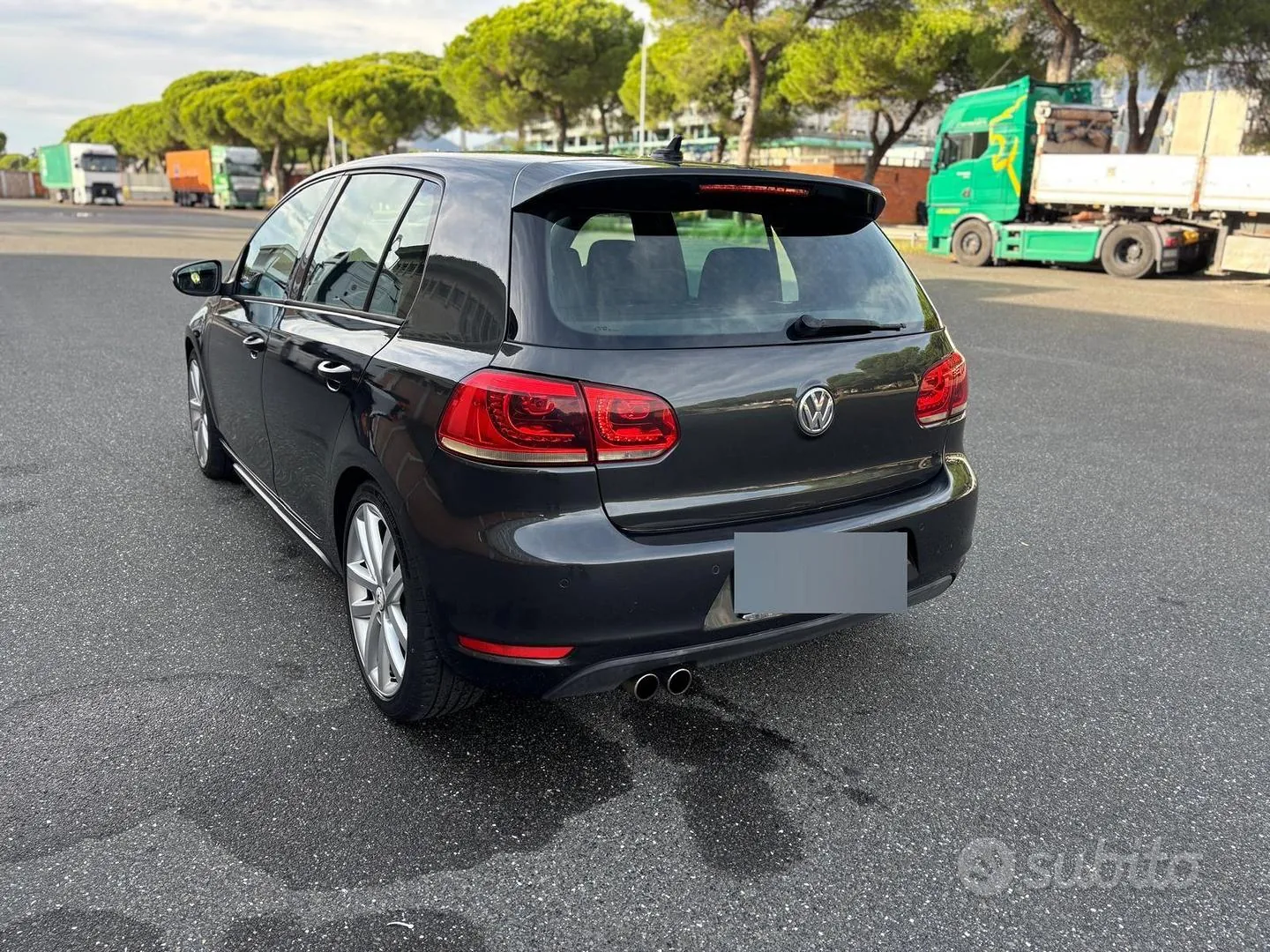 Volkswagen Golf 2010 photo 4