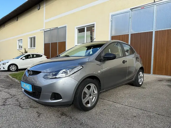 Mazda Mazda2